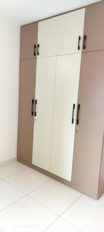 Room in 2 BHK Apartment at Brigade Orchards Juniper, Devanahalli – for Rent