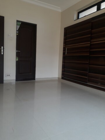 Furnished Amenities in 2 BHK Apartment at K Raheja Interface Heights, Malad West – for Sale