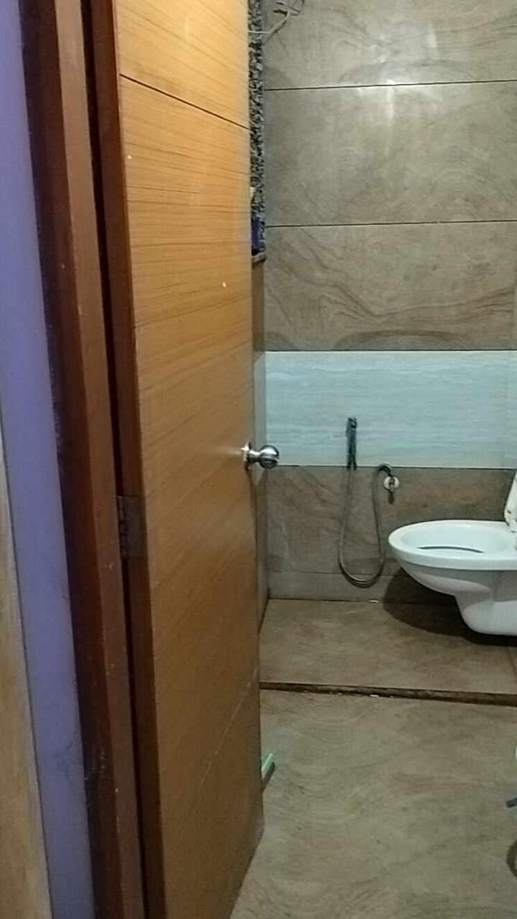 Bathroom, tragad 3 Bedroom 1332 Sq.Ft. Apartment In Tragad Ahmedabad 8122798