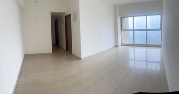 2 BHK Apartment For Rent in Lodha Vista, Lower Parel