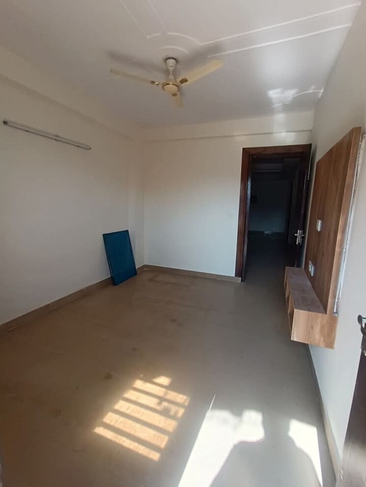 Room, sector 42 3 Bedroom 1800 Sq.Ft. Builder Floor In Sector 42 Faridabad 8122831