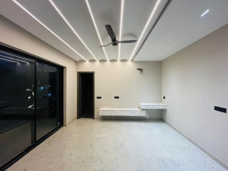 Bedroom, sector 42 4 Bedroom 2200 Sq.Ft. Builder Floor In Sector 42 Faridabad 8122880