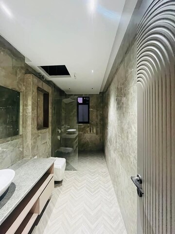 Bathroom in 4 BHK Builder Floor at Sector 42 – for Sale