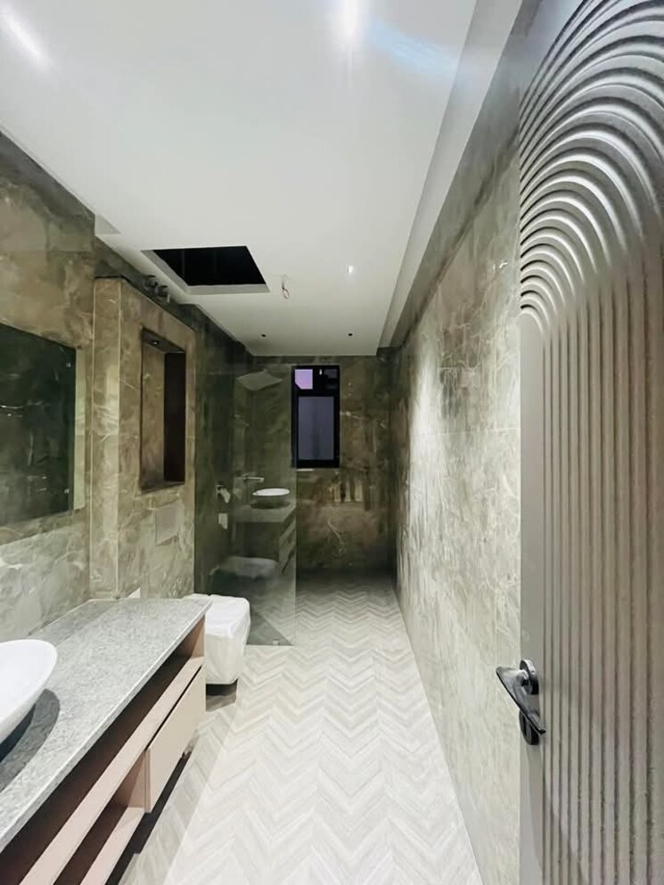 Bathroom, sector 42 4 Bedroom 2200 Sq.Ft. Builder Floor In Sector 42 Faridabad 8122880
