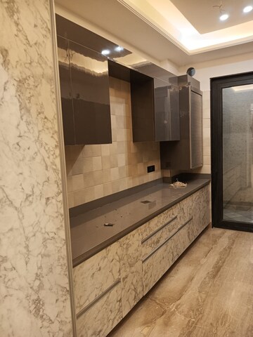 Kitchen in 4 BHK Builder Floor at Kohli One Malibu Town, Sector 47 – for Rent