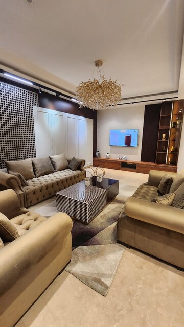 Living Room in 4 BHK Builder Floor at SS Mayfield Gardens, Sector 51 – for Rent
