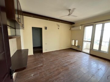 Room in 3 BHK Builder Floor at SS Mayfield Gardens, Sector 51 – for Rent