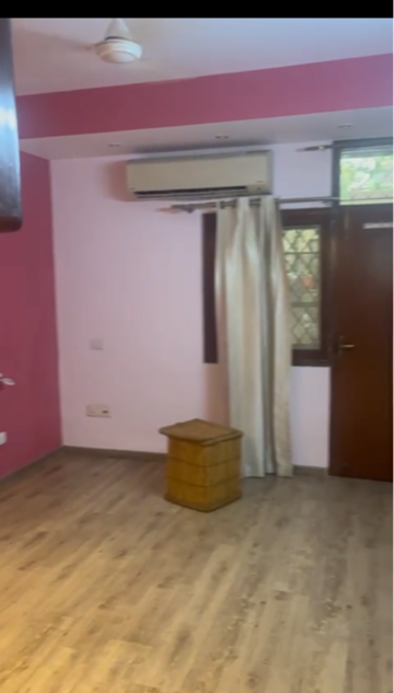 Living Room in 2.5 BHK Independent House at DLF Pink Town House, Dlf City Phase 3 – for Rent