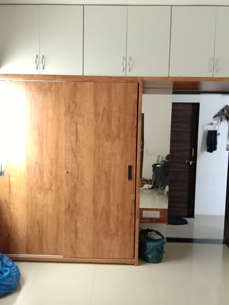 Room, zundal 2 Bedroom 125 Sq.Yd. Apartment In Zundal Ahmedabad 8122910