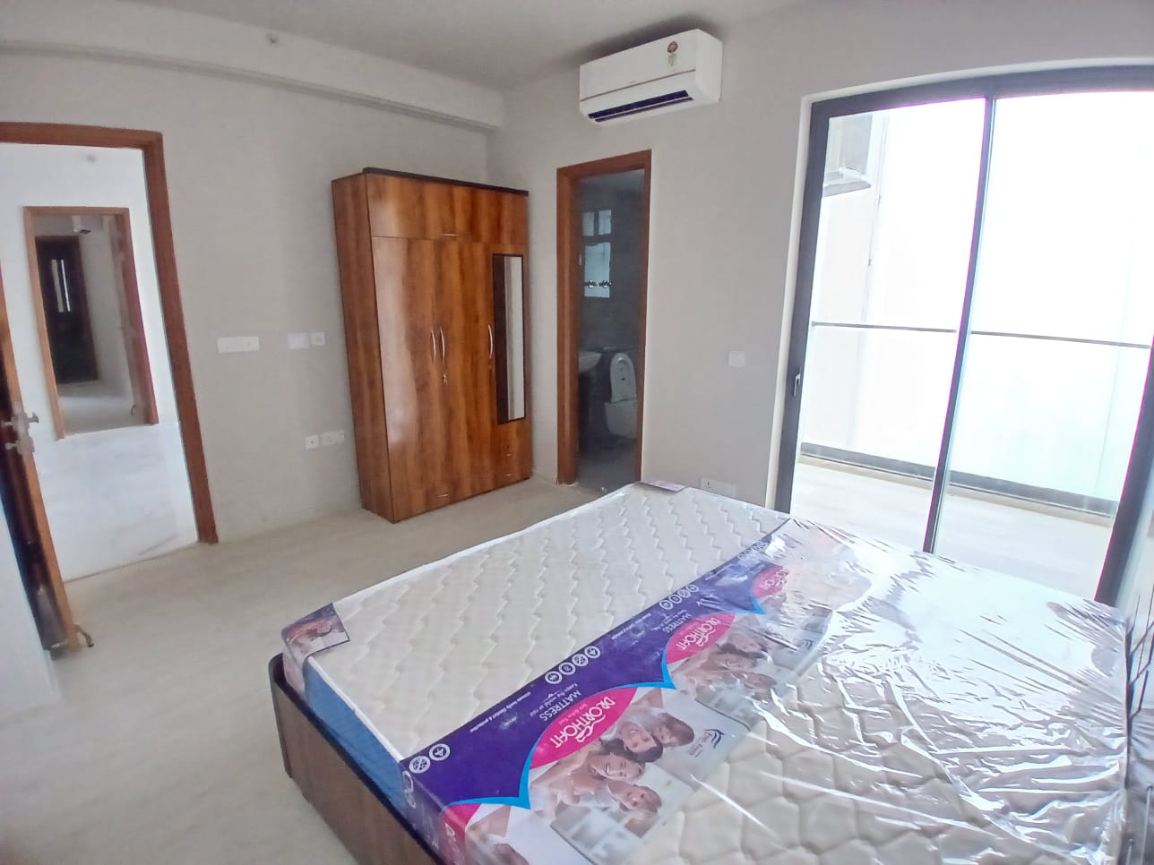 2 BHK + Study Room Apartment For Sale in Ireo The Corridors
