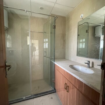 Kitchen in 4 BHK Builder Floor at BPTP Amstoria, Sector 102 – for Rent