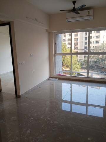 2 BHK Apartment For Rent in LnT Veridian, Powai