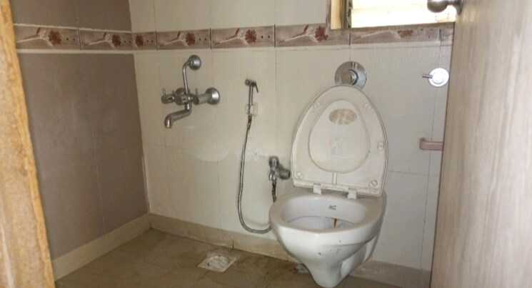 Bathroom, harmony-horizons 2 Bedroom 750 Sq.Ft. Apartment In Ghodbunder Road Thane 8122959