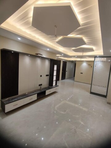 Kitchen in 3 BHK Builder Floor at Puri Kohinoor, Sector 89 – for Sale