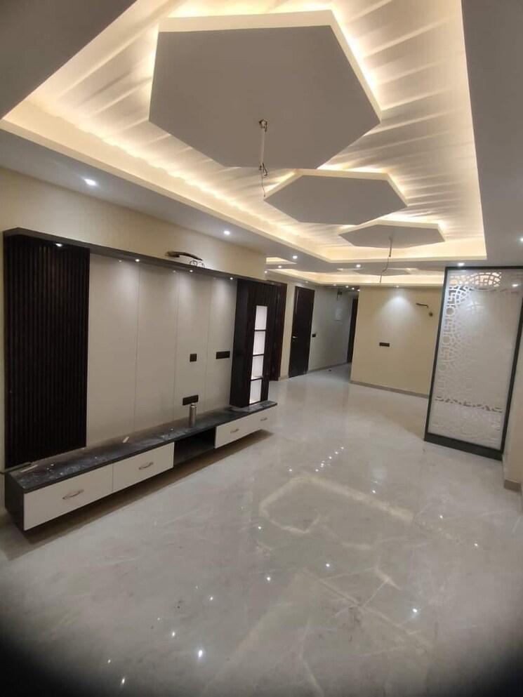 Kitchen, puri-kohinoor 3 Bedroom 158 Sq.Yd. Builder Floor In Sector 89 Faridabad 8123044