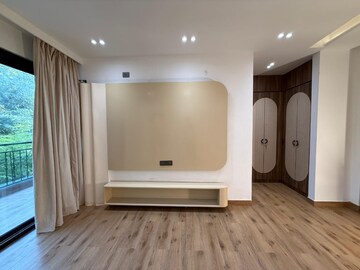 Bedroom in 4 BHK Builder Floor at Sector 67 – for Sale