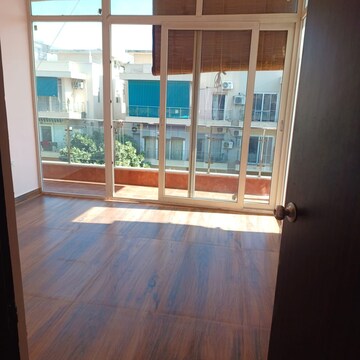 Bedroom in 2 BHK Builder Floor at Ansal Sushant Lok I, Sector 43 – for Rent