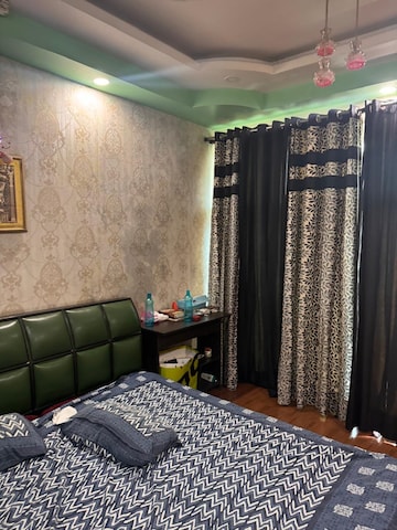Bedroom in 3 BHK Apartment at Amrapali Eden Park, Sector 50 – for Rent