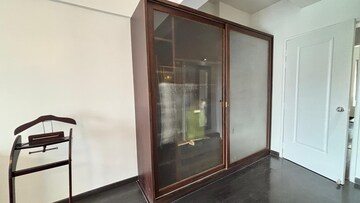 Room in 2 BHK Apartment at Darode Jog Blossom Bouleward, Koregaon Park – for Rent