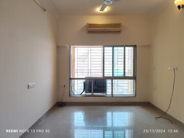 Room in 2 BHK Apartment at Yarrow Yucca Vinca, Chandivali – for Sale