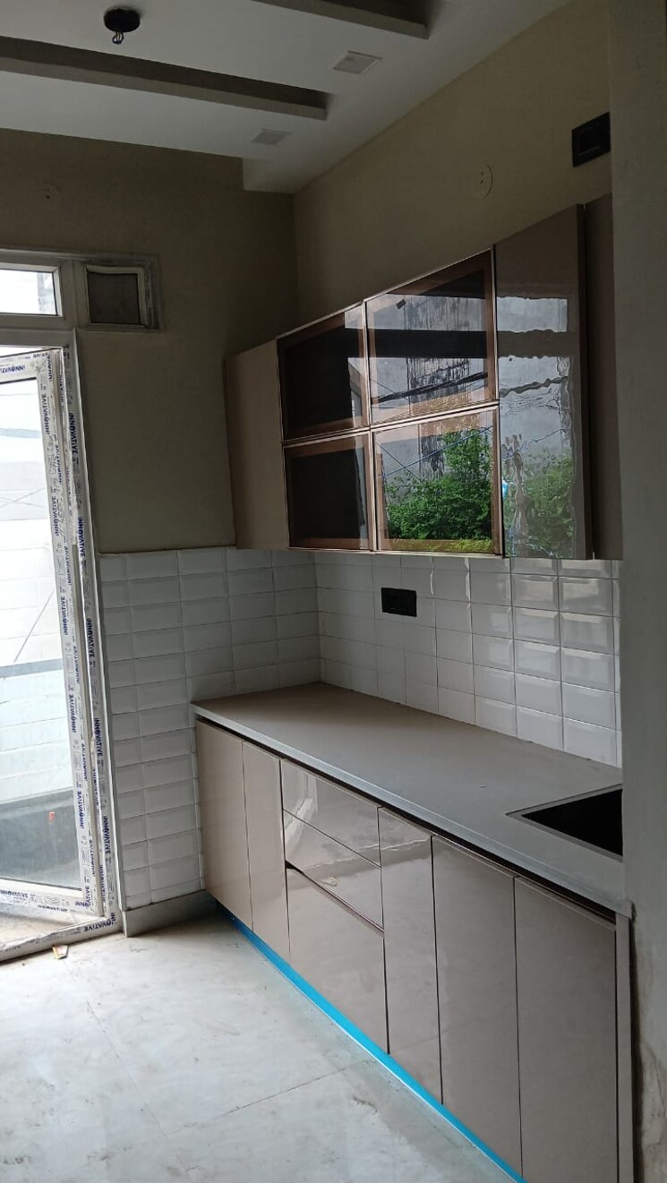 Kitchen, rohini sector 24 1 Bedroom 32 Sq.Mt. Builder Floor In Rohini Sector 24 Delhi 8123145