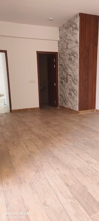 3 BHK Apartment For Rent in Purvanchal Royal City Chi V Greater Noida Greater Noida  8123183