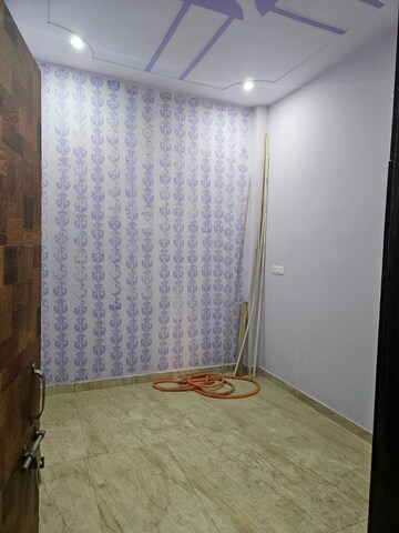 Bedroom in 5 BHK Independent House at Nahar Enclave, Raispur – for Sale