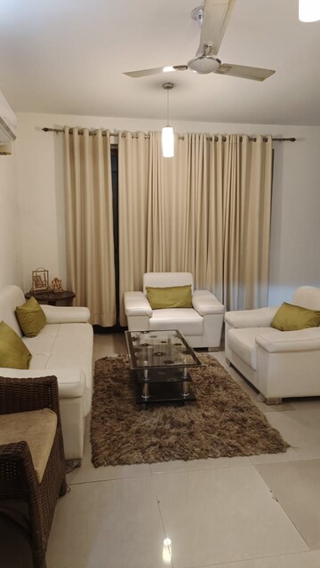 Master Bedroom in 3.5 BHK Apartment at Unitech The Residences Sector 33, Sector 33 – for Rent