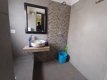 Furnished Amenities in 4 BHK Builder Floor at Ardee City, Sector 52 – for Rent