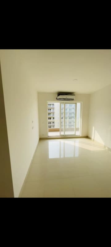 Room in 2.5 BHK Apartment at Silverglades The Melia, Sohna Sector 35 – for Sale