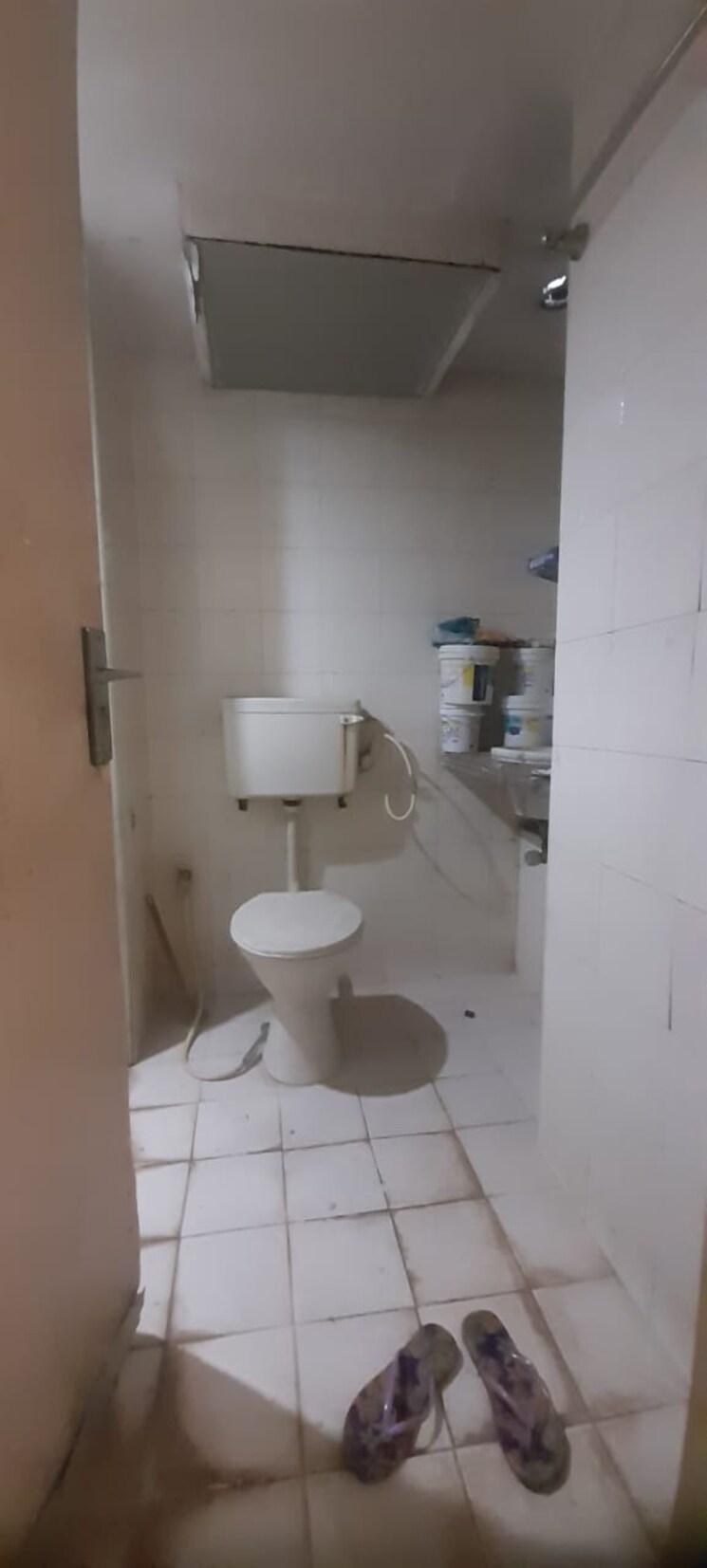 Bathroom, krishnamai-apartment 2 Bedroom 840 Sq.Ft. Apartment In Goregaon East Mumbai 8123242