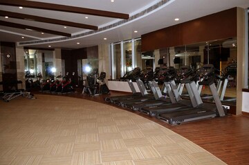 Gym in 2.5 BHK Apartment at Amrapali Princely Estate, Sector 76 – for Sale