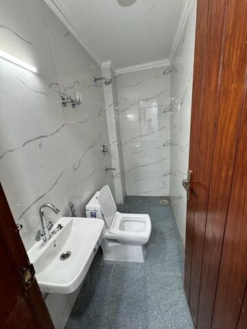 Attached Bathroom in 1 BHK Apartment at Pushp Vihar – for Rent