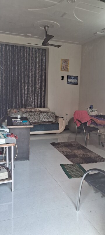 Living Room in 3 BHK Independent House at Pallav Puram Phase 2 – for Sale