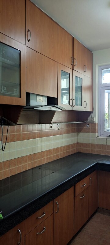 2 BHK Builder Floor For Rent in Sector 23