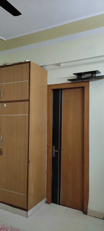 Furnished Amenities in 2 BHK Builder Floor at Sector 23 – for Rent
