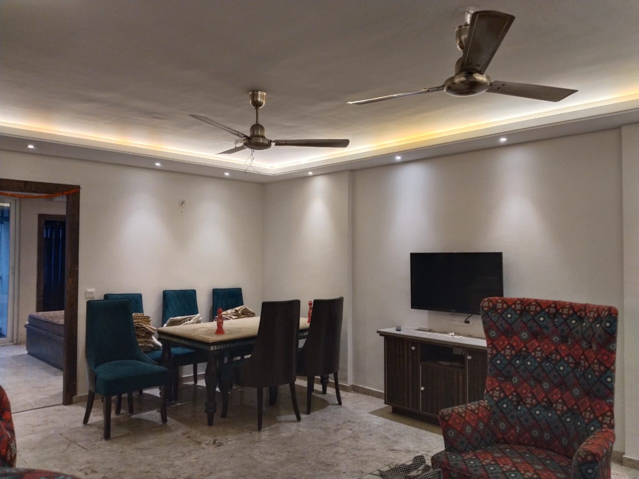 3 BHK Apartment For Sale in Mahagun Mezzaria