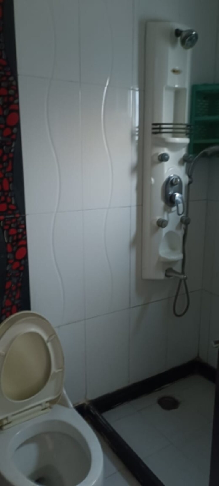 Bathroom, arihant-ambience 3 Bedroom 944 Sq.Ft. Apartment In Sain Vihar Ghaziabad 8123385