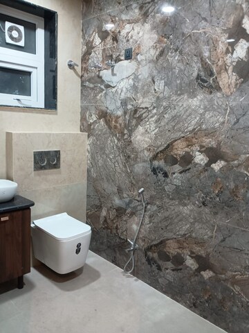 Bathroom in 3 BHK Builder Floor at Gomti Nagar – for Rent