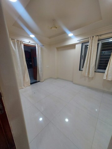 Room in 3 BHK Apartment at Nirmiti Horizon, Aundh – for Rent