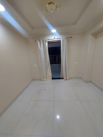Room in 3 BHK Apartment at Nirmiti Horizon, Aundh – for Rent