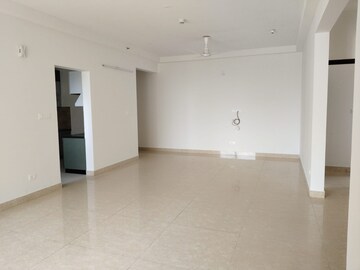Room in 3 BHK Apartment at Prestige Falcon City, Konanakunte – for Rent
