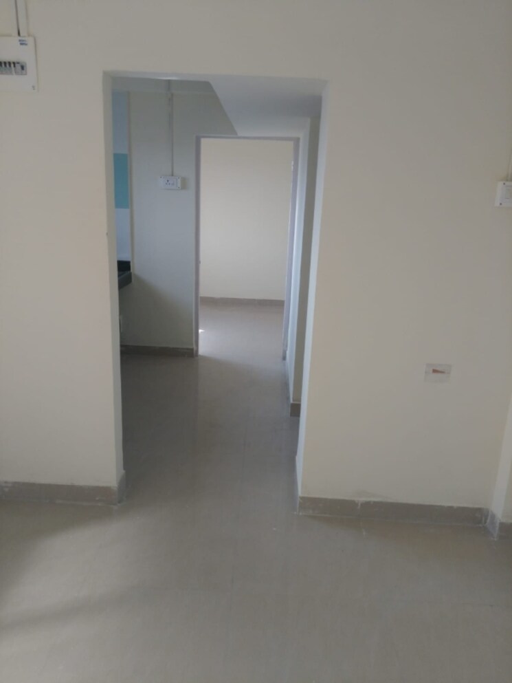 Room, goregaon west 1 Bedroom 350 Sq.Ft. Apartment In Goregaon West Mumbai 8123401