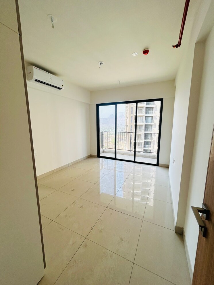 Room, godrej-city 1 Bedroom 450 Sq.Ft. Apartment In Poyanje Navi Mumbai 8123397