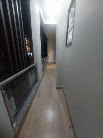 Building Lobby in 3 BHK Builder Floor at Gomti Nagar – for Rent