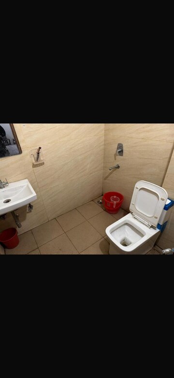Bathroom in 2 BHK Builder Floor at Ardee City, Sector 52 – for Rent