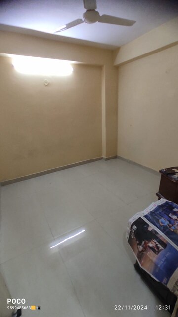 Room in 2 BHK Builder Floor at Mehrauli Gurgaon Road – for Rent