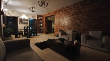 Parking in 3 BHK Apartment at Vatika City, Sector 49 – for Rent