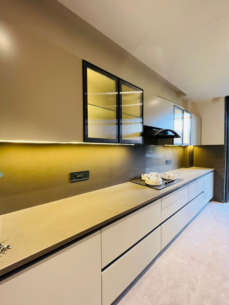 Balcony, sushant-tower 4 Bedroom 300 Sq.Yd. Builder Floor In Sector 56 Gurgaon 8123653