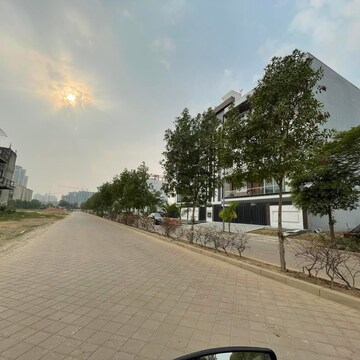 4 BHK Builder Floor – Exterior View View at BPTP Amstoria, Sector 102 - for Rent